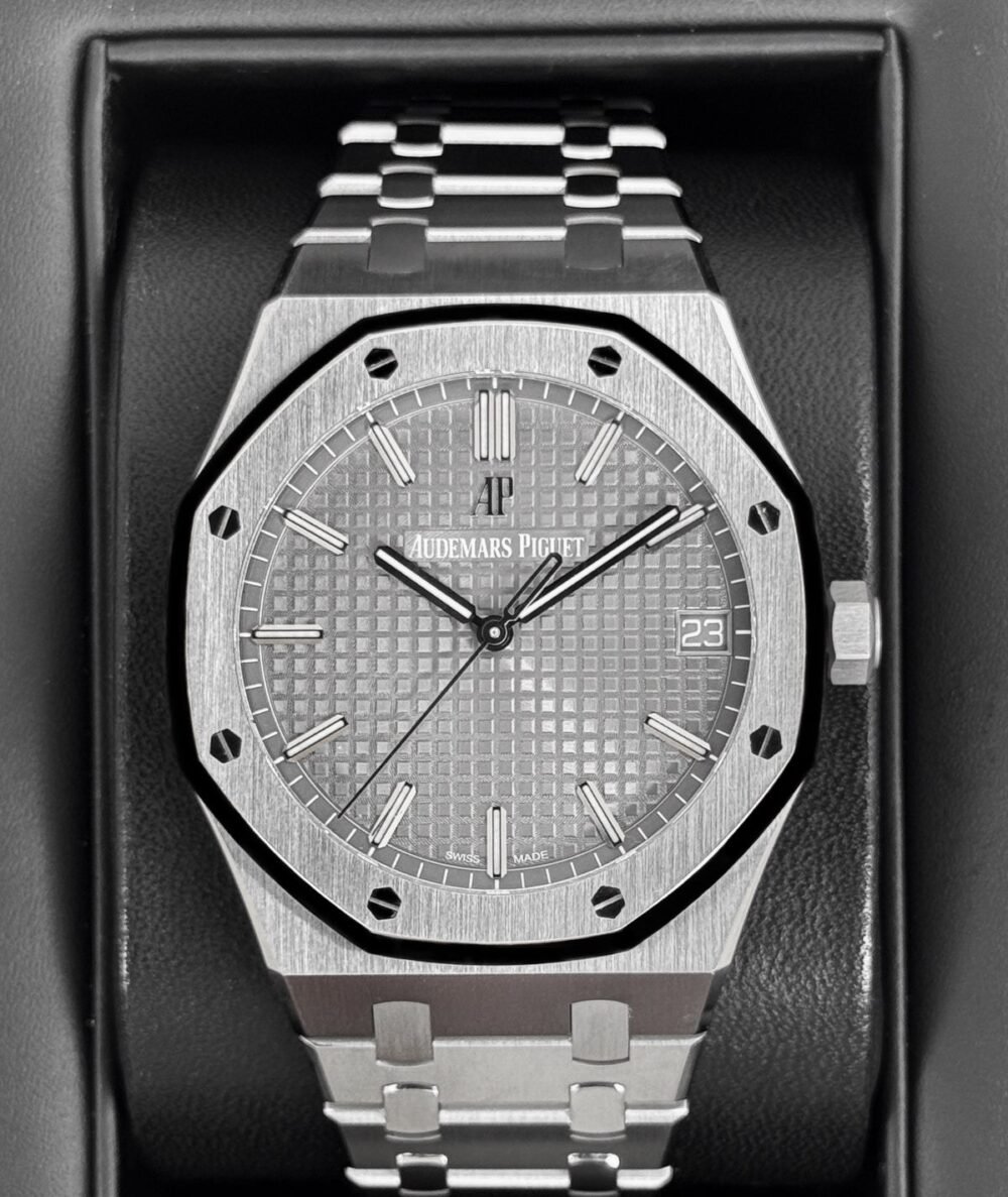 2019 Audemars Piguet Royal Oak 41mm 15500ST Stainless Steel Grey Dial