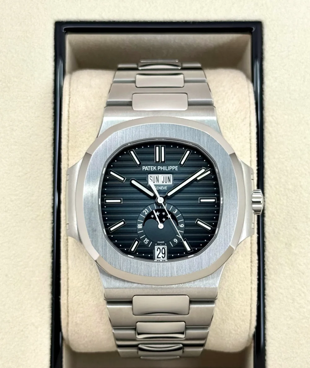 2022 Patek Philippe Nautilus Moonphase 40.5mm 5726/1A-014 Blue Dial