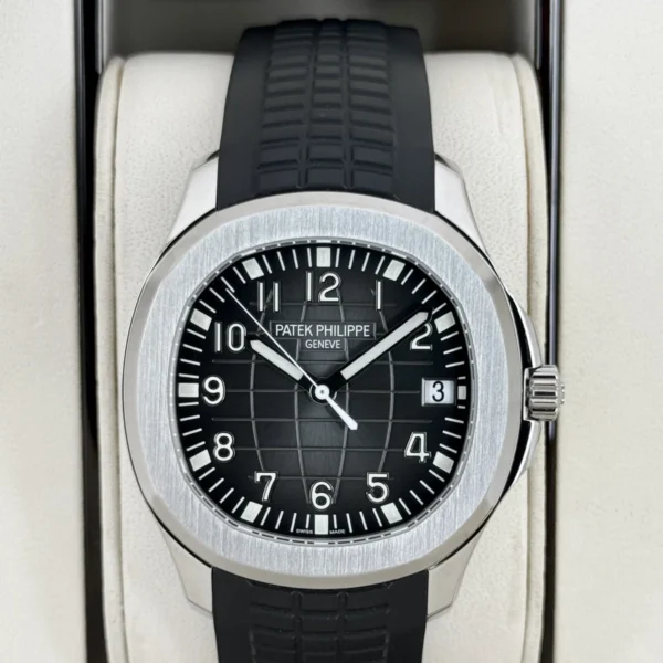 2018 Patek Philippe Aquanaut 40.8mm 5167A-001 Stainless Steel Gray Dial