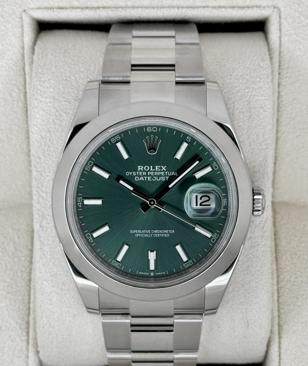 2025 Rolex Datejust 41mm 126300 Stainless Steel Oyster Green Dial