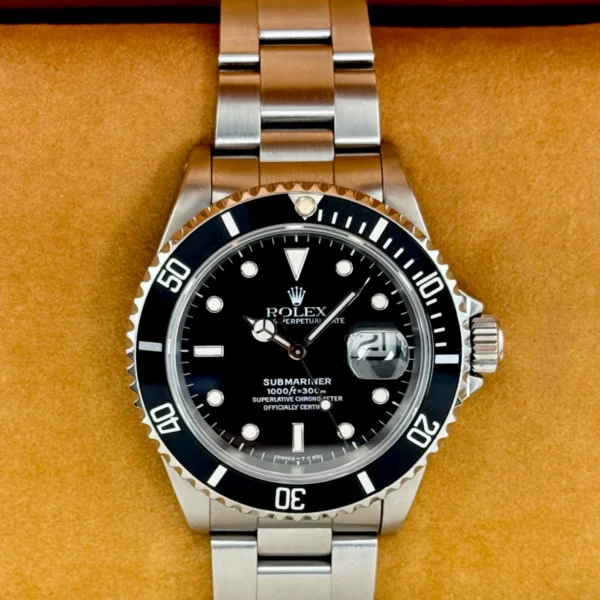 1993 Rolex Submariner 40mm 16610 Stainless Steel Black Dial
