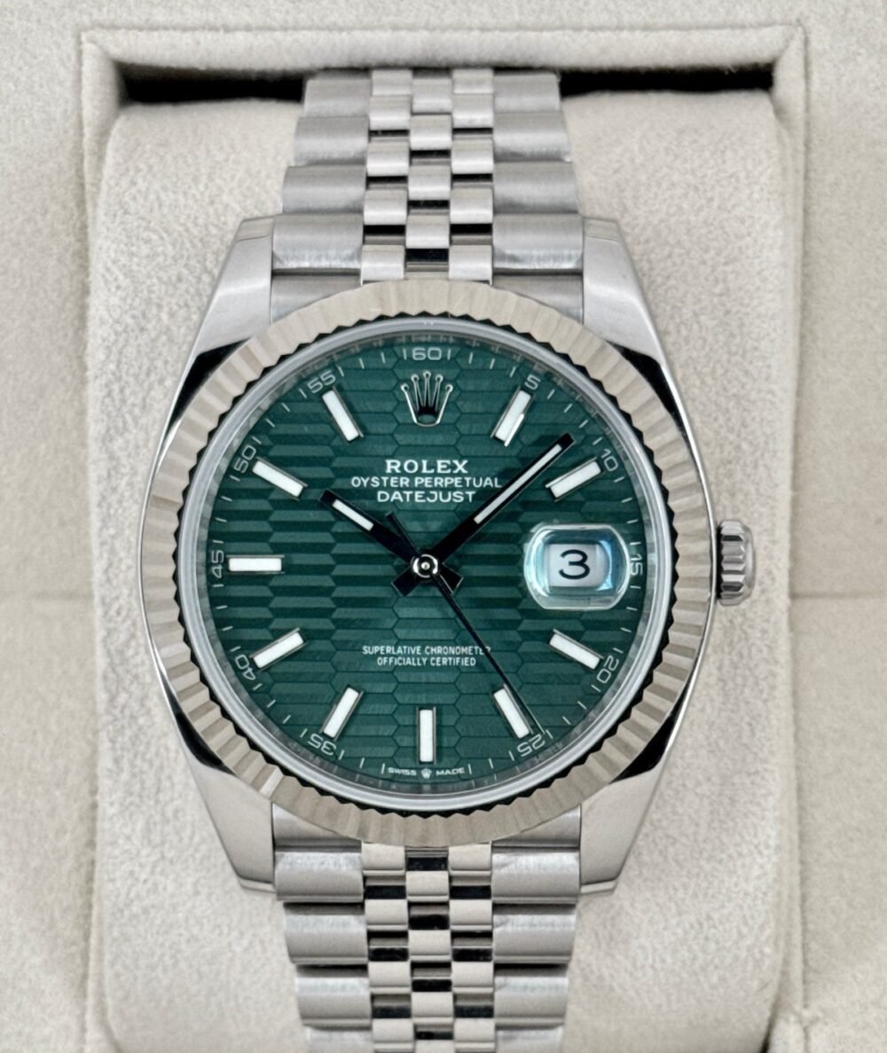 2024 Rolex Datejust 41mm 126334 Stainless Steel Jubilee Green Motif Dial