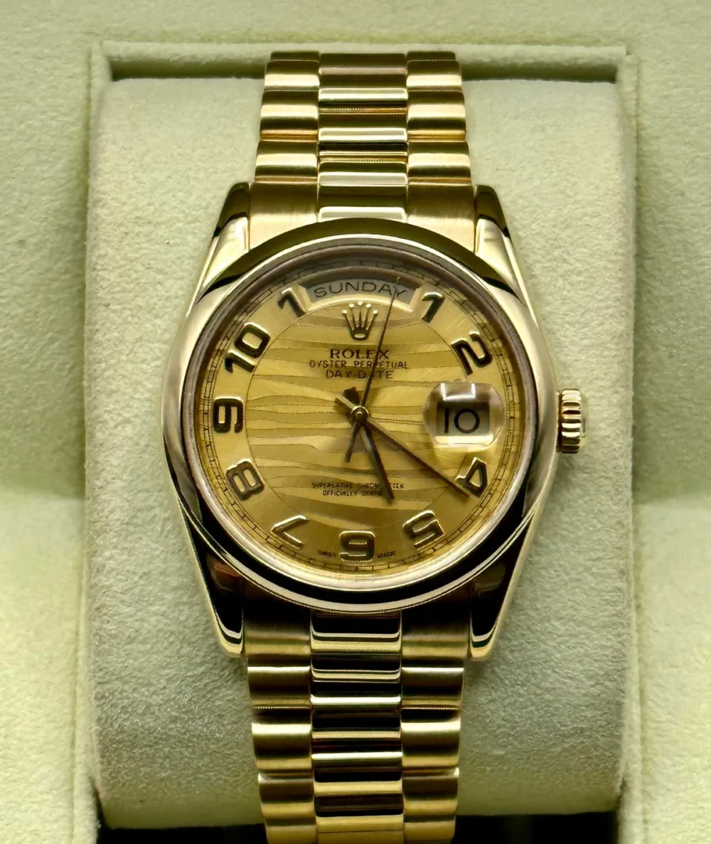 2000 Rolex Day-Date 36mm 118208 Presidential Champagne Wave Dial