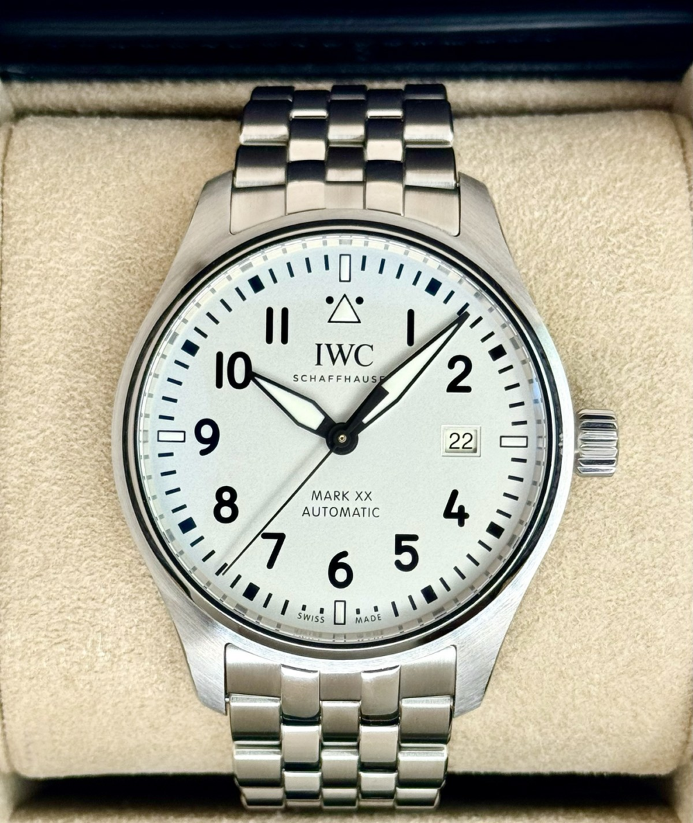 2025 IWC Pilot's Watch Mark XX 40mm IW328208 Stainless Steel White Dial