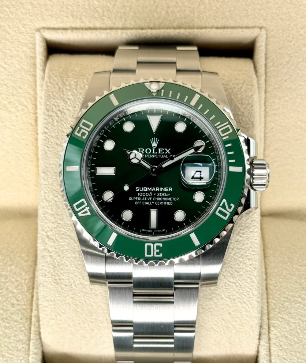 NEW 2020 Rolex Submariner "Hulk" 40mm 116610LV Green Dial