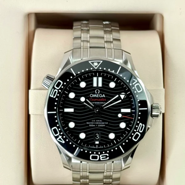 2025 Omega Seamaster Diver 300M 42mm 210.30.42.20.01.001 Black Dial