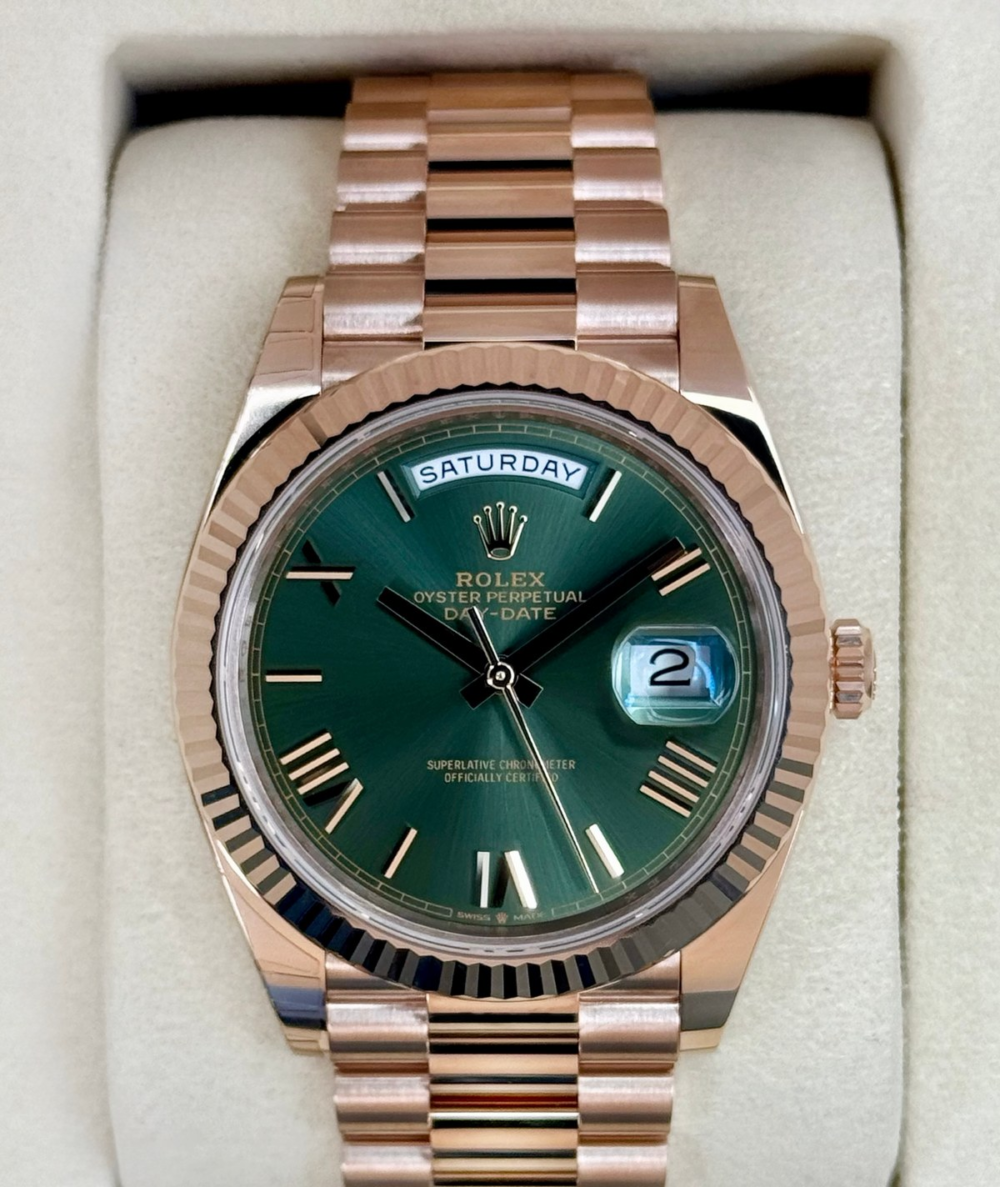 NEW 2025 Rolex Day-Date 40mm 228235 Presidential Rose Gold Green Dial (STICKERED)