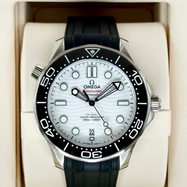 NEW 2022 Omega Seamaster Diver 300M 42mm 210.30.42.20.04.001 White Dial