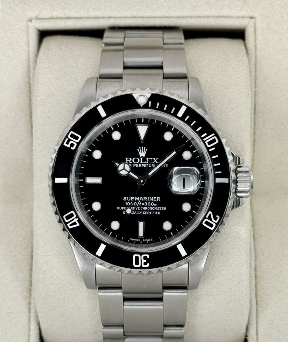 2000 Rolex Submariner 40mm 16610 Stainless Steel Black Dial