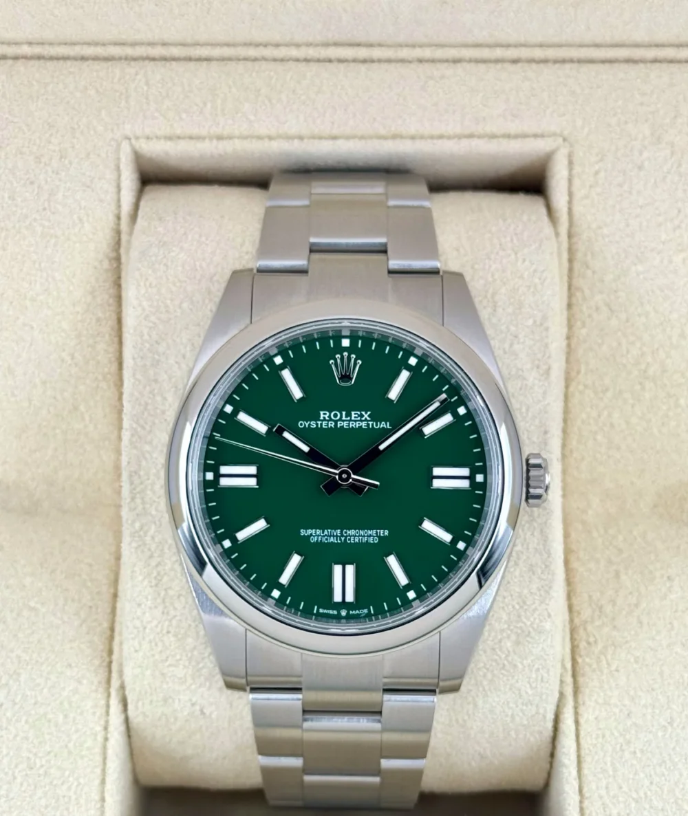 2024 Rolex Oyster Perpetual 41mm 124300 Green Dial