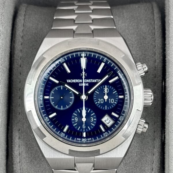 2025 Vacheron Constantin Overseas 42.5mm 5520V Stainless Steel Blue Dial