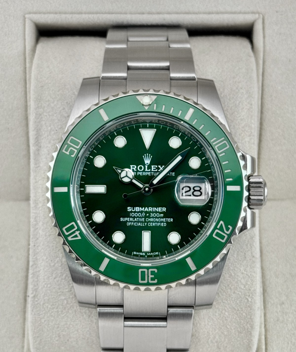 2020 Rolex Submariner “Hulk” 40mm 116610LV Green Dial (GREEN CARD)