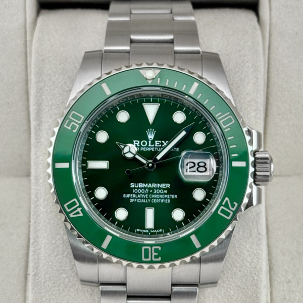 2020 Rolex Submariner “Hulk” 40mm 116610LV Green Dial (GREEN CARD)