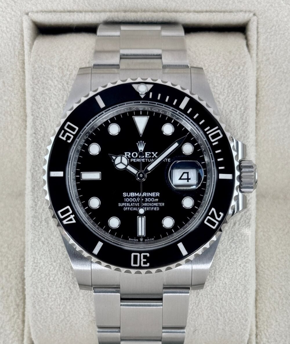 NEW OLD STOCK 2022 Rolex Submariner 41mm 126610LN Stainless Steel Black Dial