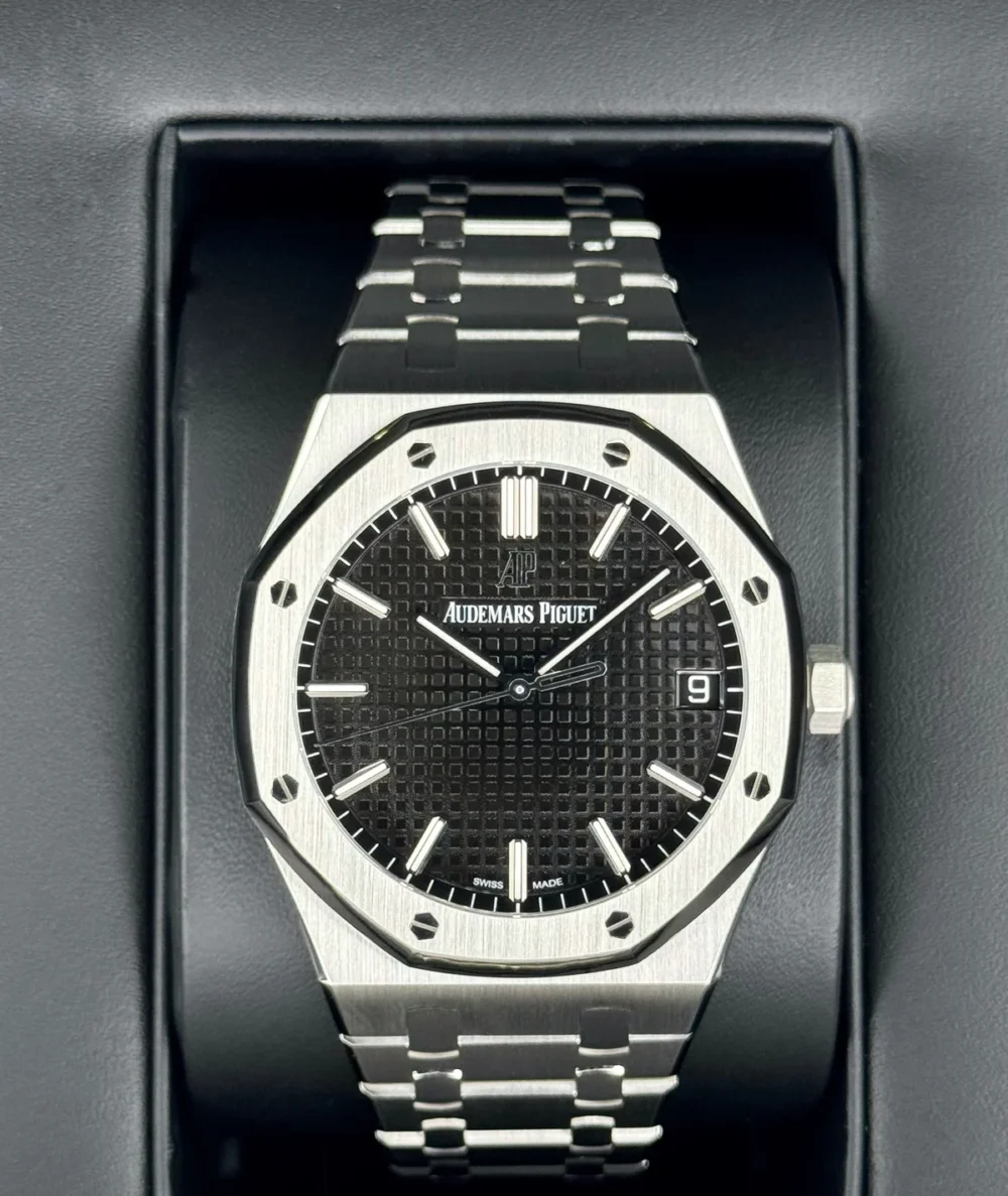 2022 Audemars Piguet Royal Oak 41mm 15500ST Black Dial