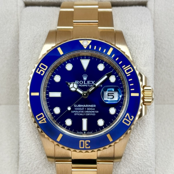 2024 Rolex Submariner "Bluesy" 41mm 126618LB Yellow Gold Blue Dial