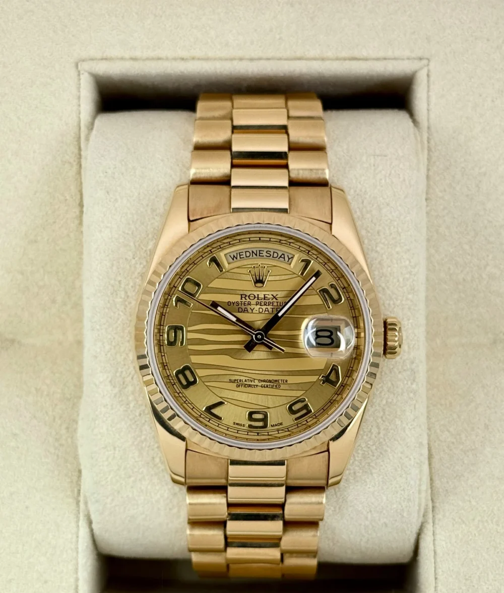 1989 Rolex Day-Date 36mm 18238 Presidential Champagne Wave Dial