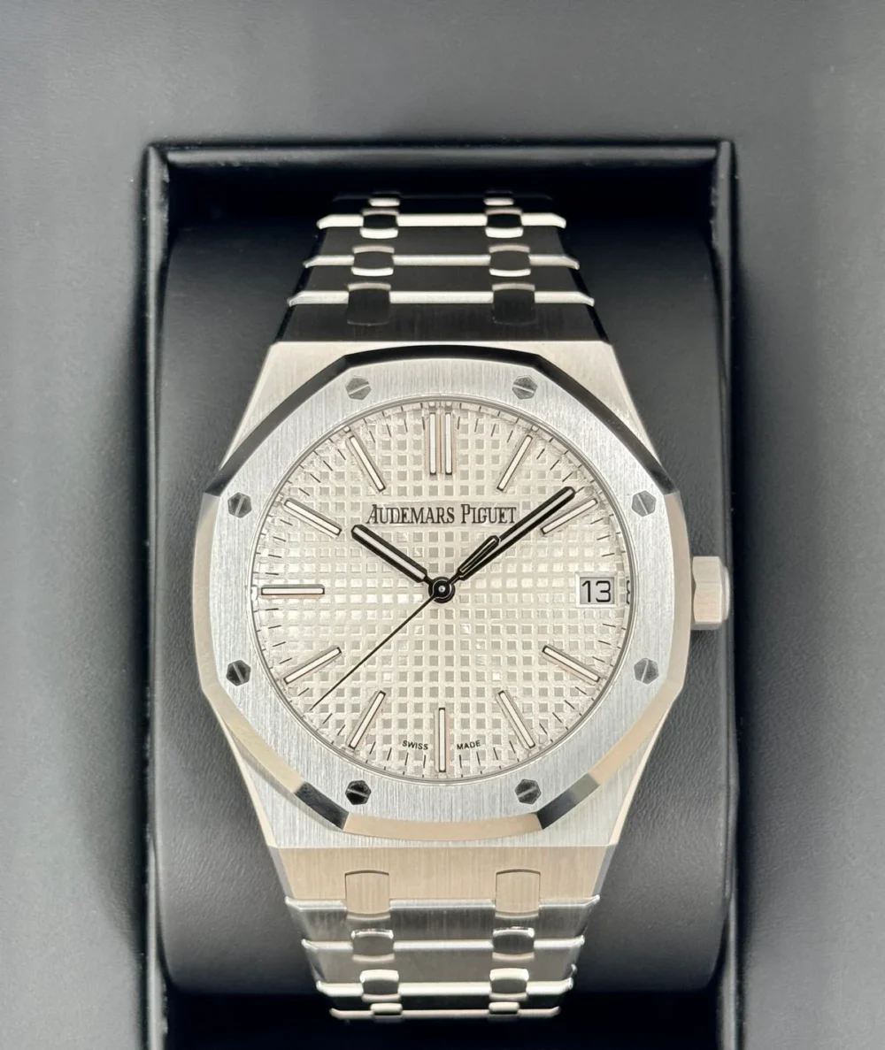 NEW 2022 Audemars Piguet  Royal Oak  41mm 15510ST Stainless Steel White Dial