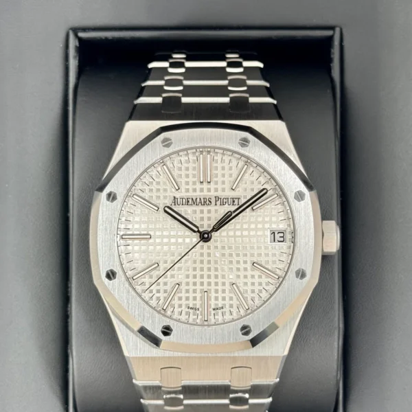 NEW 2022 Audemars Piguet  Royal Oak  41mm 15510ST Stainless Steel White Dial
