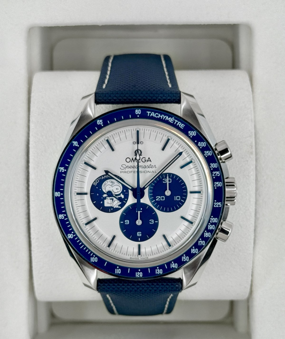 NEW 2026 Omega Speedmaster Silver Snoopy Award 310.32.42.50.02.001
