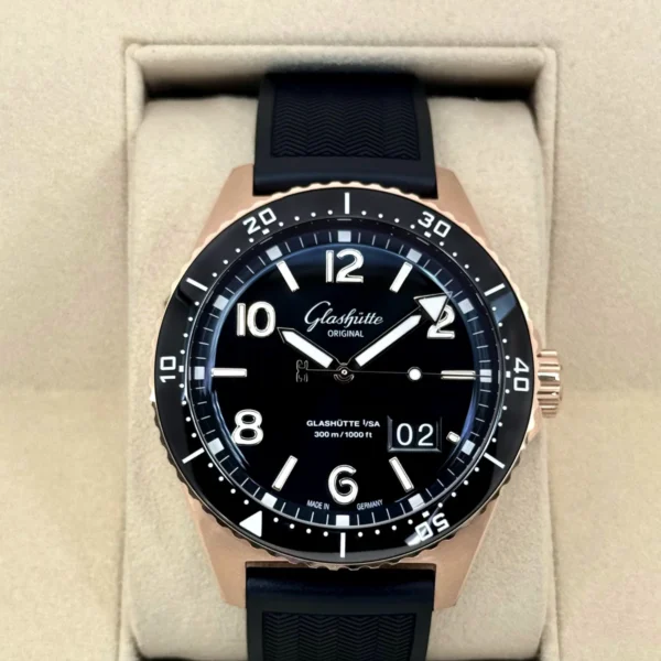 New 2025 Glashütte Seaq Panorama Date 43.2mm 1-36-13-03-90 Red Gold