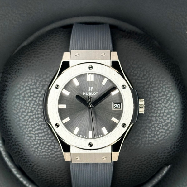 2022 Ladies Hublot Classic Fusion 33mm 581.NX.7071.RX Titanium Grey Dial