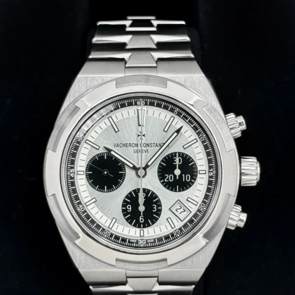 2024 Vacheron Constantin Overseas 42.5mm 5520V Stainless Steel Silver Dial