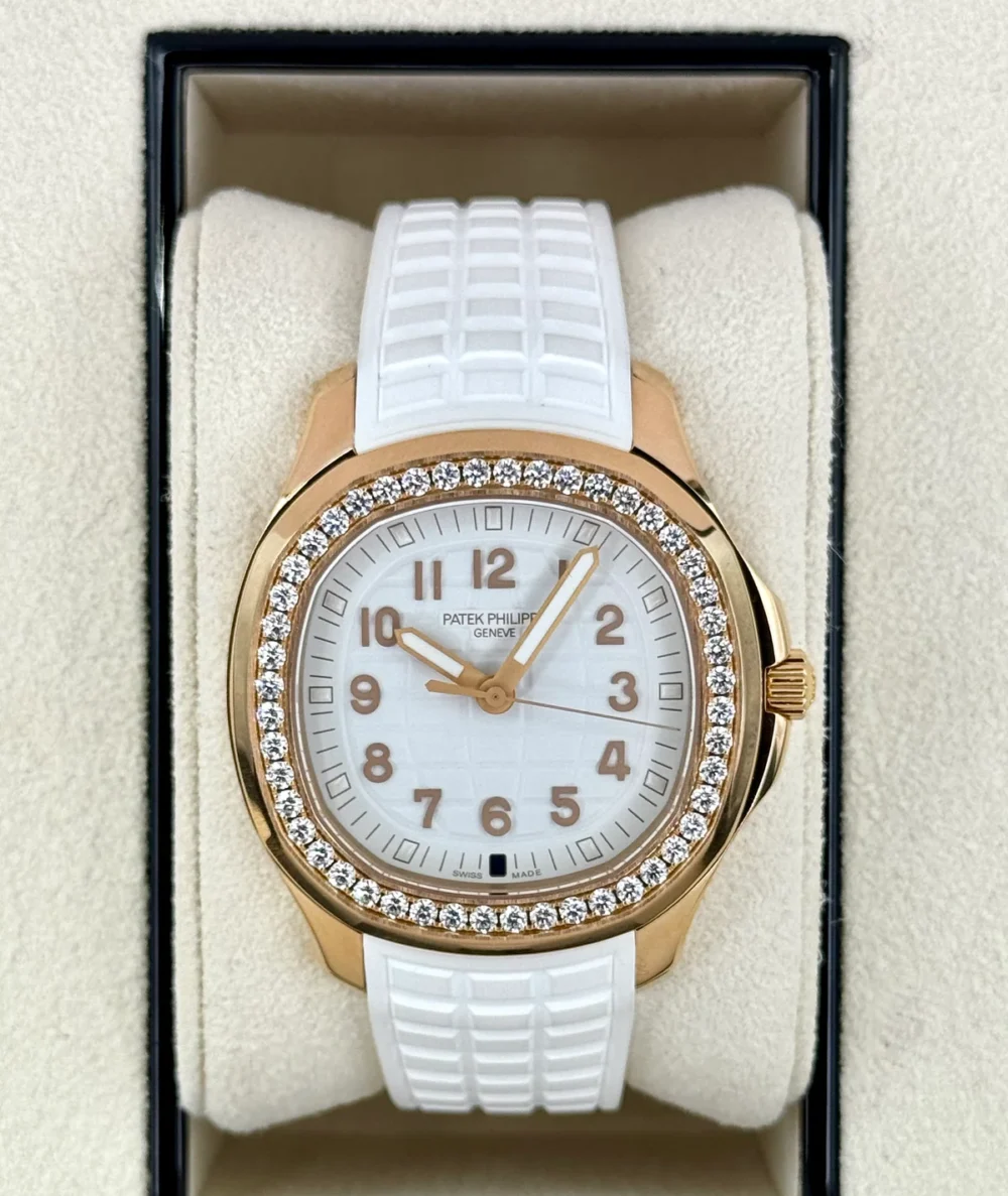 2022 Patek Philippe Aquanaut Luce Travel 5269 38.8mm Rose Gold White Dial
