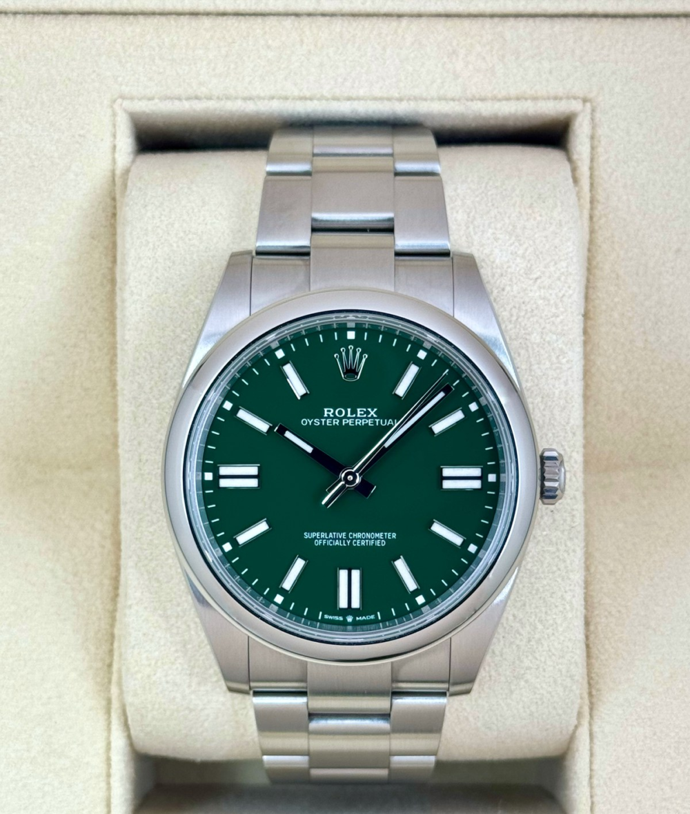 2023 Rolex Oyster Perpetual 41mm 124300 Green Dial