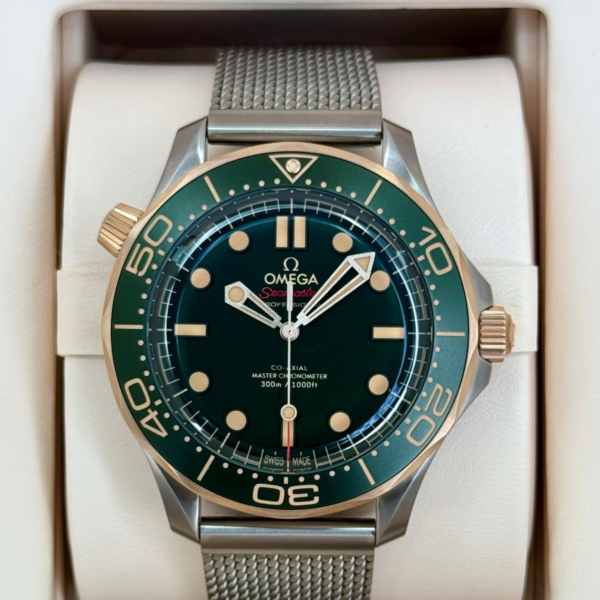 NEW 2026 Omega Seamaster Diver 300M 42mm 210.90.42.20.10.001 Green Dial