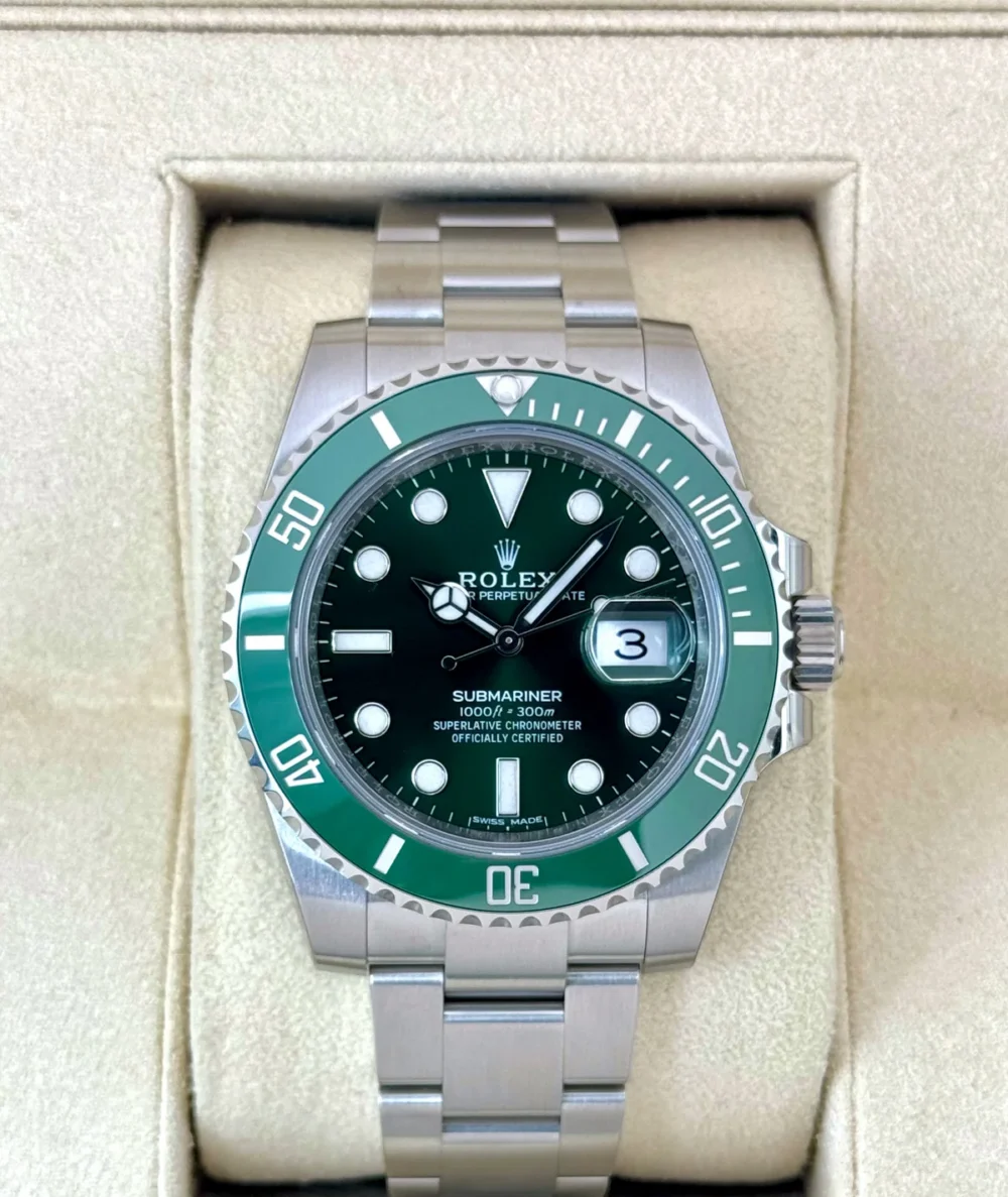 NEW 2019 Rolex Submariner "Hulk" 40mm 116610LV Green Dial (STICKERED)