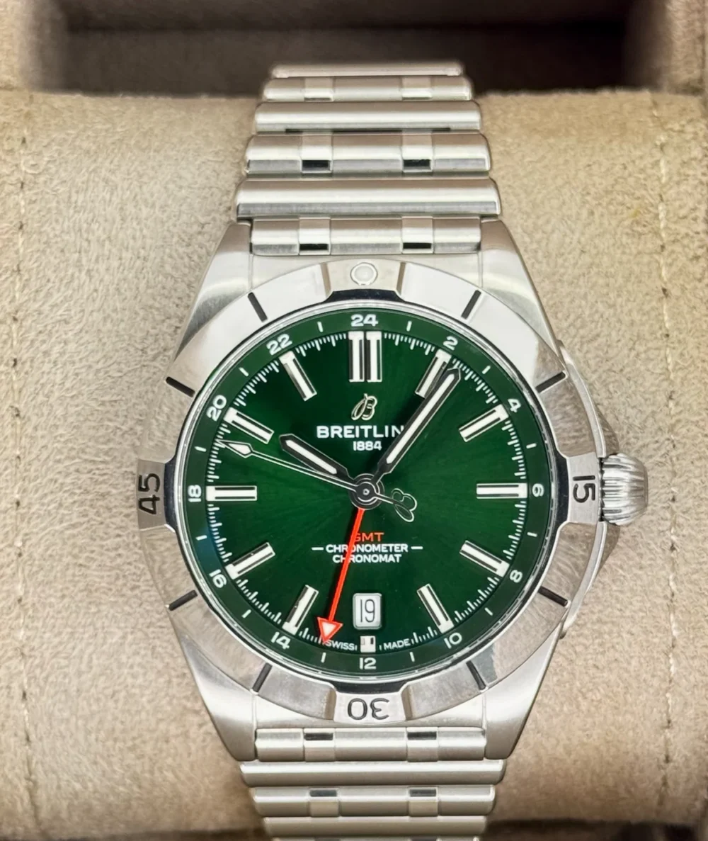 2023 Breitling Chronomat GMT 40mm A32398 Stainless Steel Green Dial