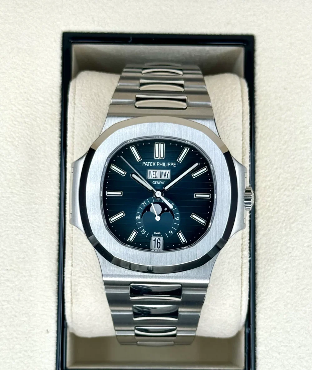NEW 2022 Patek Philippe 40.5mm 5726/1A-014 Nautilus Moonphase Blue Dial