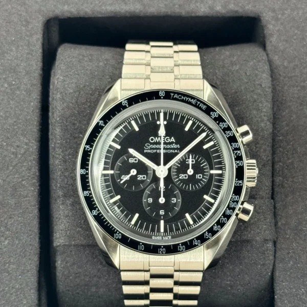 NEW 2025 Omega 42mm 310.30.42.50.01.001 Speedmaster Moonwatch