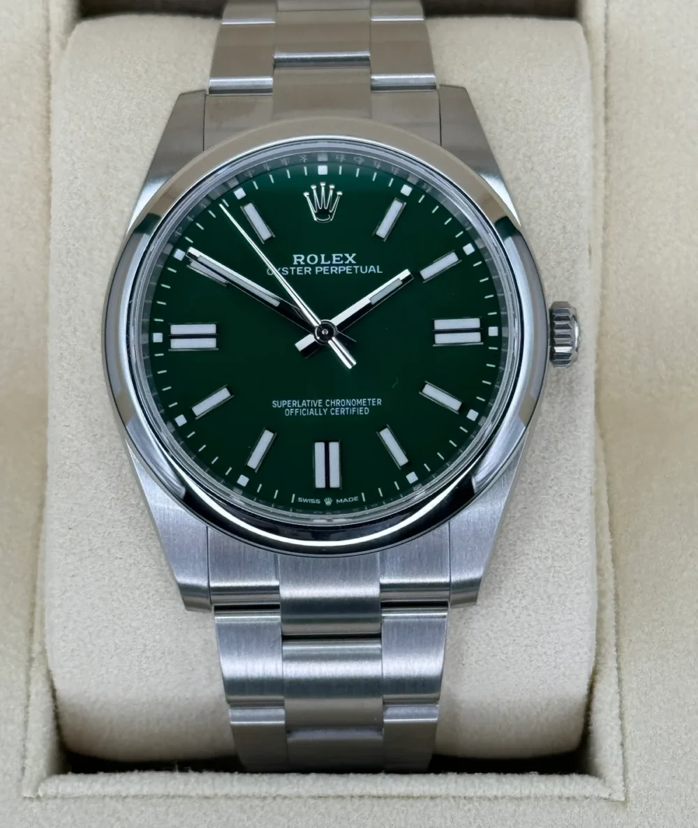 NEW 2023 Rolex Oyster Perpetual 41mm 124300 Green Dial
