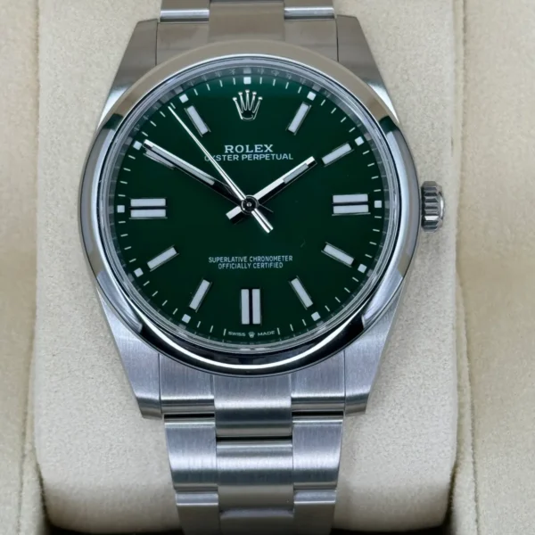 NEW 2023 Rolex Oyster Perpetual 41mm 124300 Green Dial