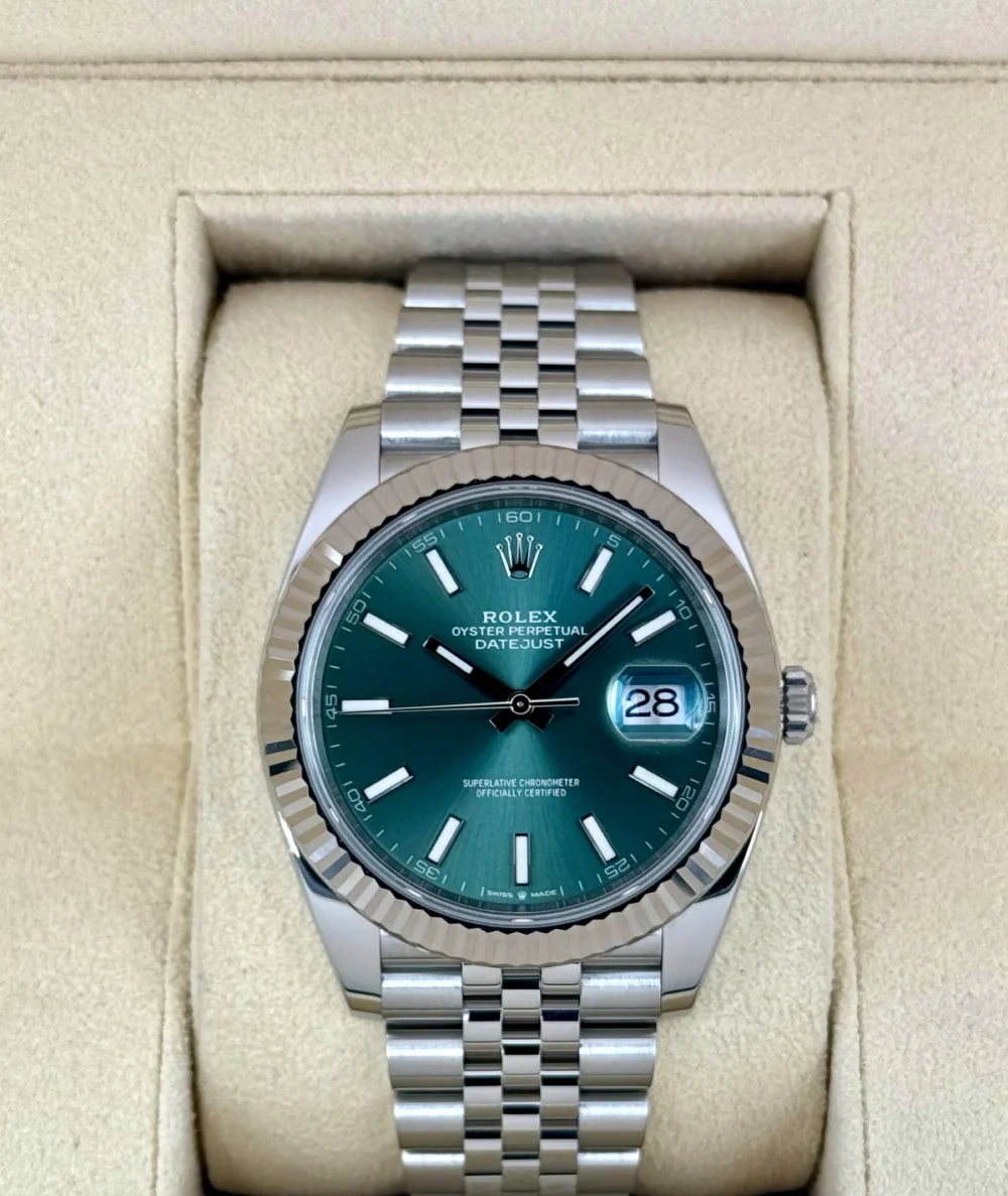 2022 Rolex Datejust 41mm 126334 Stainless Steel Jubilee Green Dial