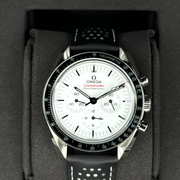 NEW 2024 Omega Speedmaster Professional 42mm 31032425004002 White Dial