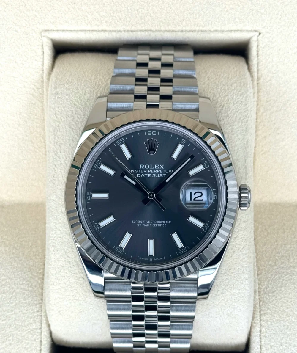 2021 Rolex Datejust 41mm 126334 Stainless Steel Jubilee Rhodium Dial