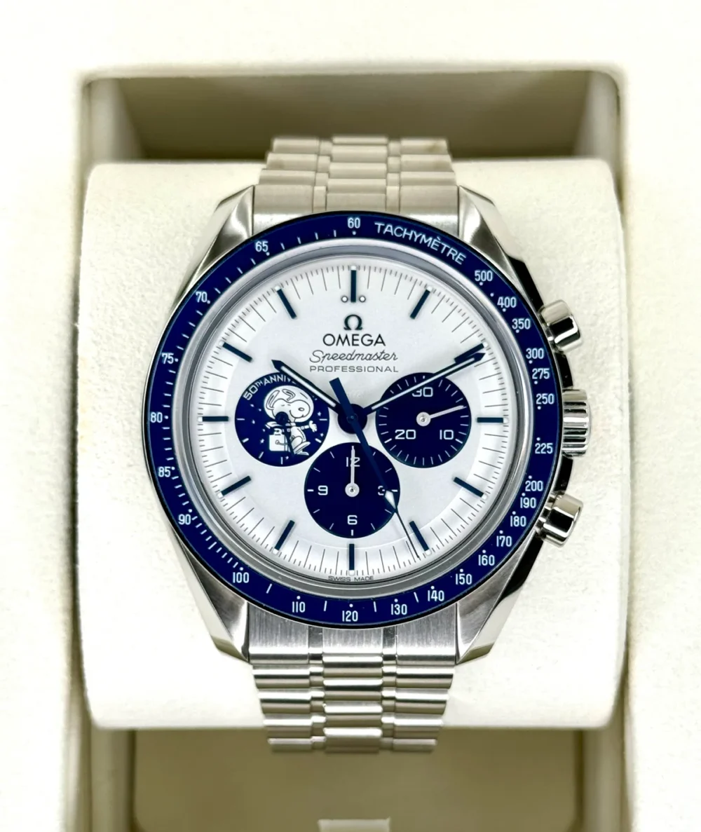 NEW 2024 Omega Speedmaster Silver Snoopy Award 310.32.42.50.02.001