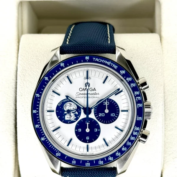 NEW 2024 Omega Speedmaster Silver Snoopy Award 310.32.42.50.02.001