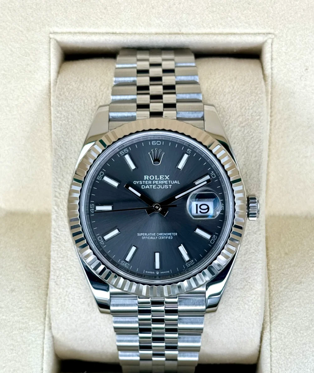 2021 Rolex Datejust 41mm 126334 Stainless Steel Jubilee Rhodium Dial