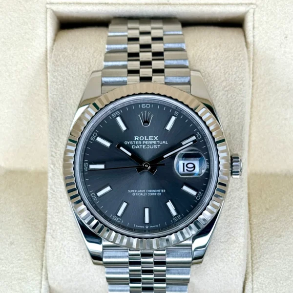 2021 Rolex Datejust 41mm 126334 Stainless Steel Jubilee Rhodium Dial