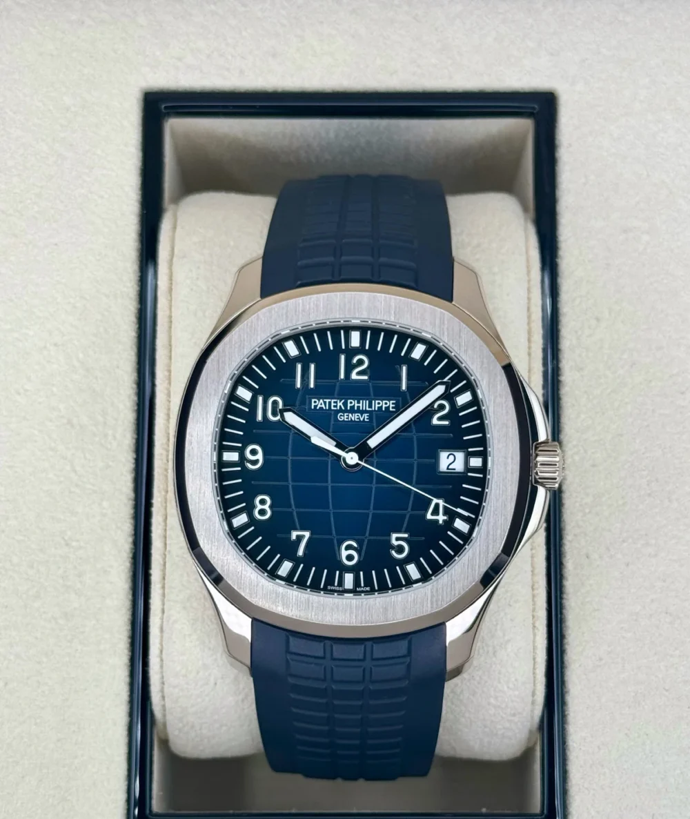 2021 Patek Philippe Aquanaut 5168G 42.2mm White Gold Blue Dial