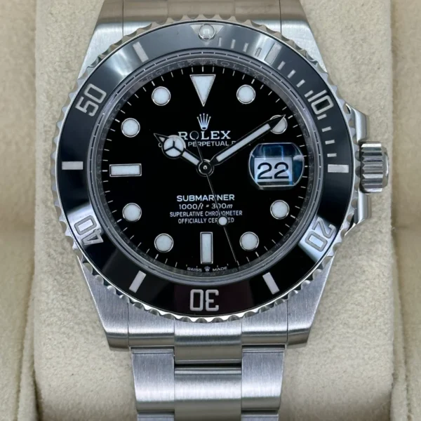 2022 Rolex Submariner 41mm 126610LN Stainless Steel Black Dial