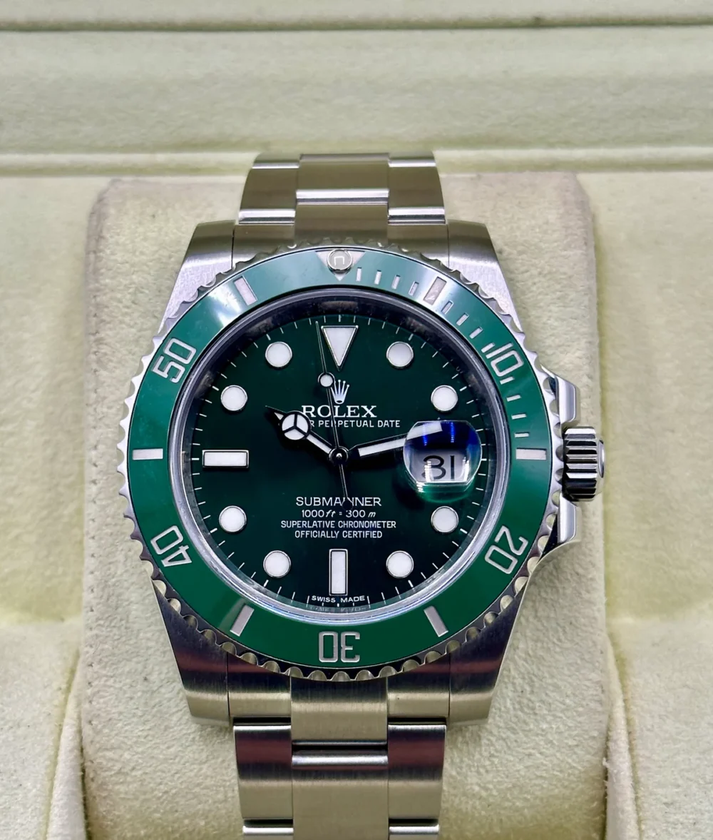 Rolex Submariner "Hulk" 40mm 116610LV Green Dial