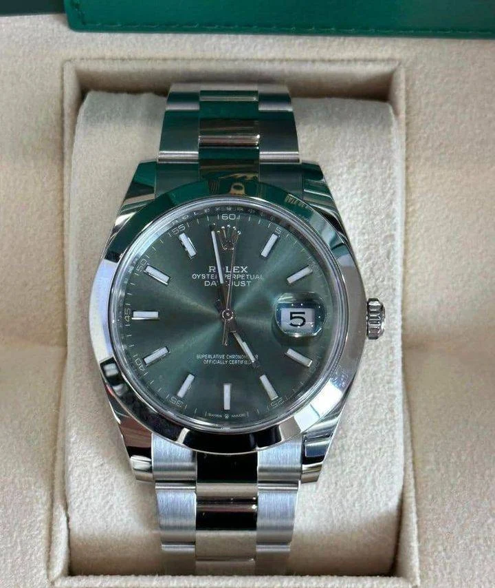 New 2023 Rolex Datejust 41mm 126300 Oyster Green Dial